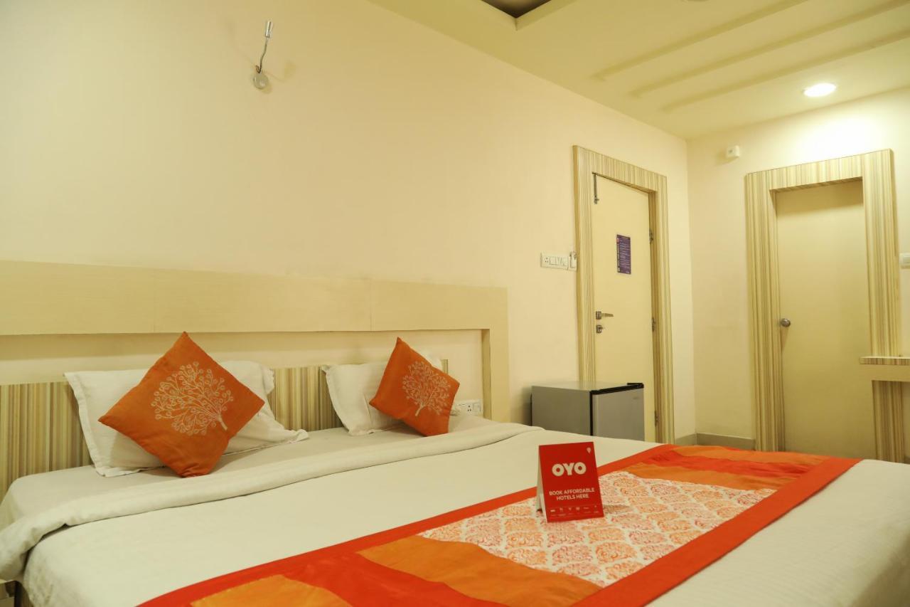 Oyo 6433 Check Hotel