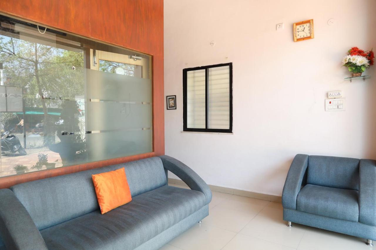 Hotel Oyo 6433 Check Nagpur