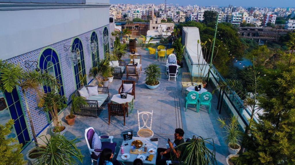 The Travotel Hotel