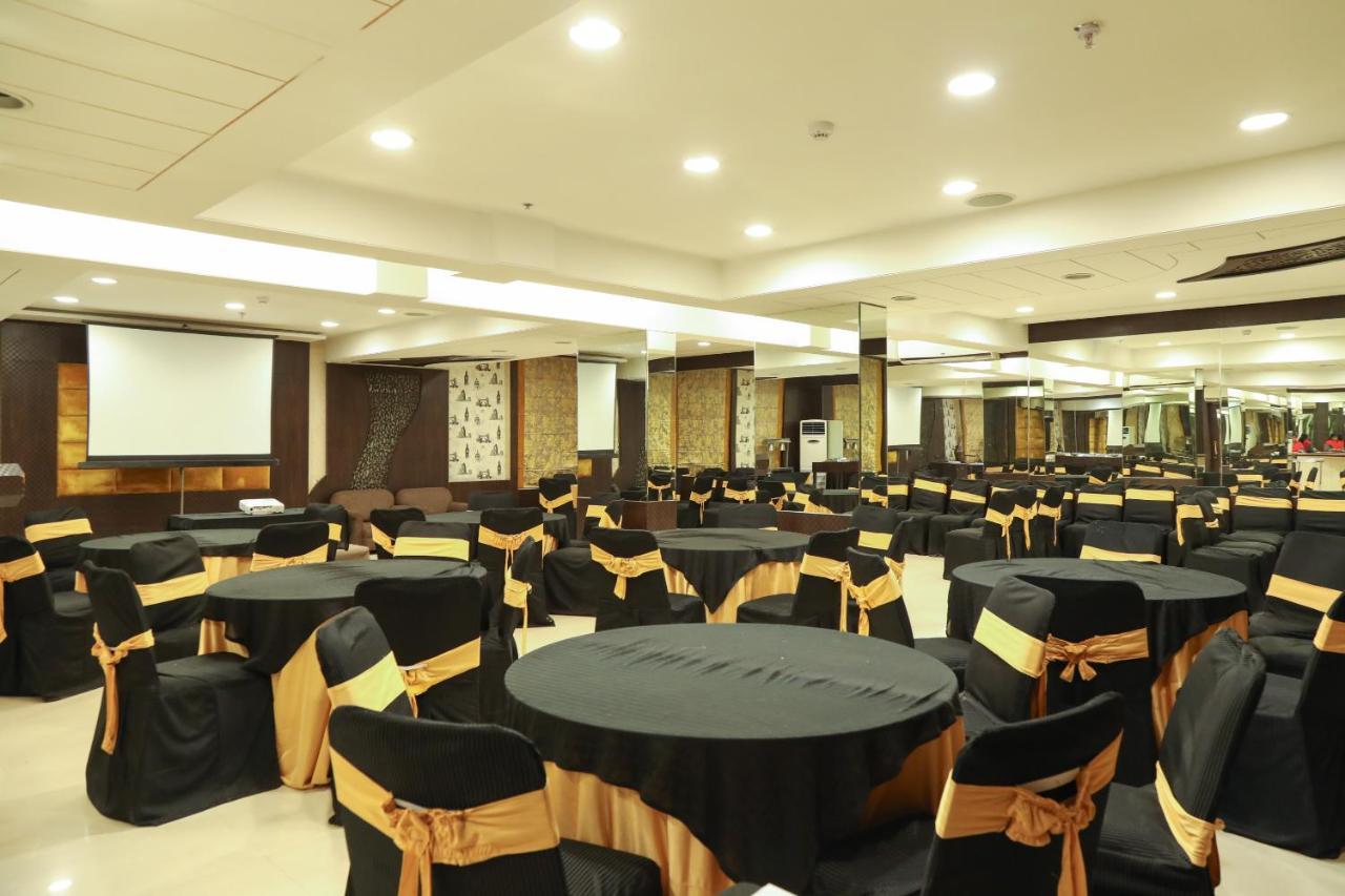 Oyo Flagship 14469 Darshan Tower Gitanjali Hotel 3*