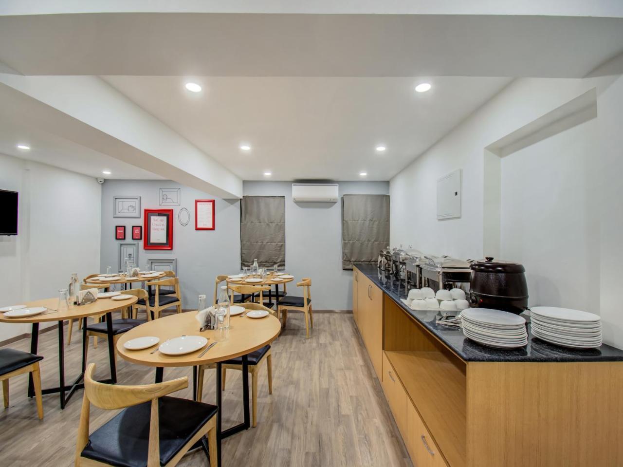 Hotel Oyo Townhouse 66 Station Ca Road Nagpur