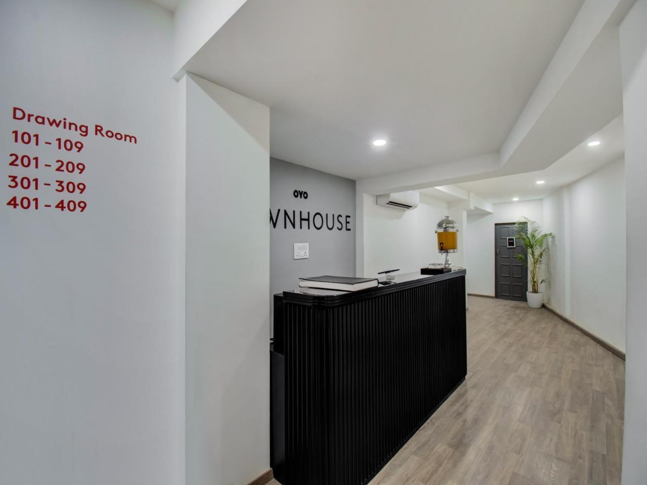 Hotel Oyo Townhouse 66 Station Ca Road