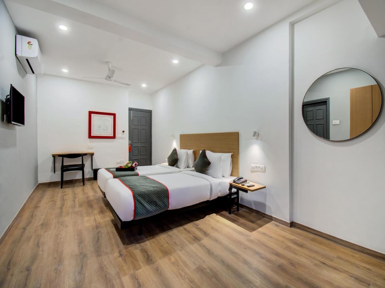 Hotel Oyo Townhouse 66 Station Ca Road