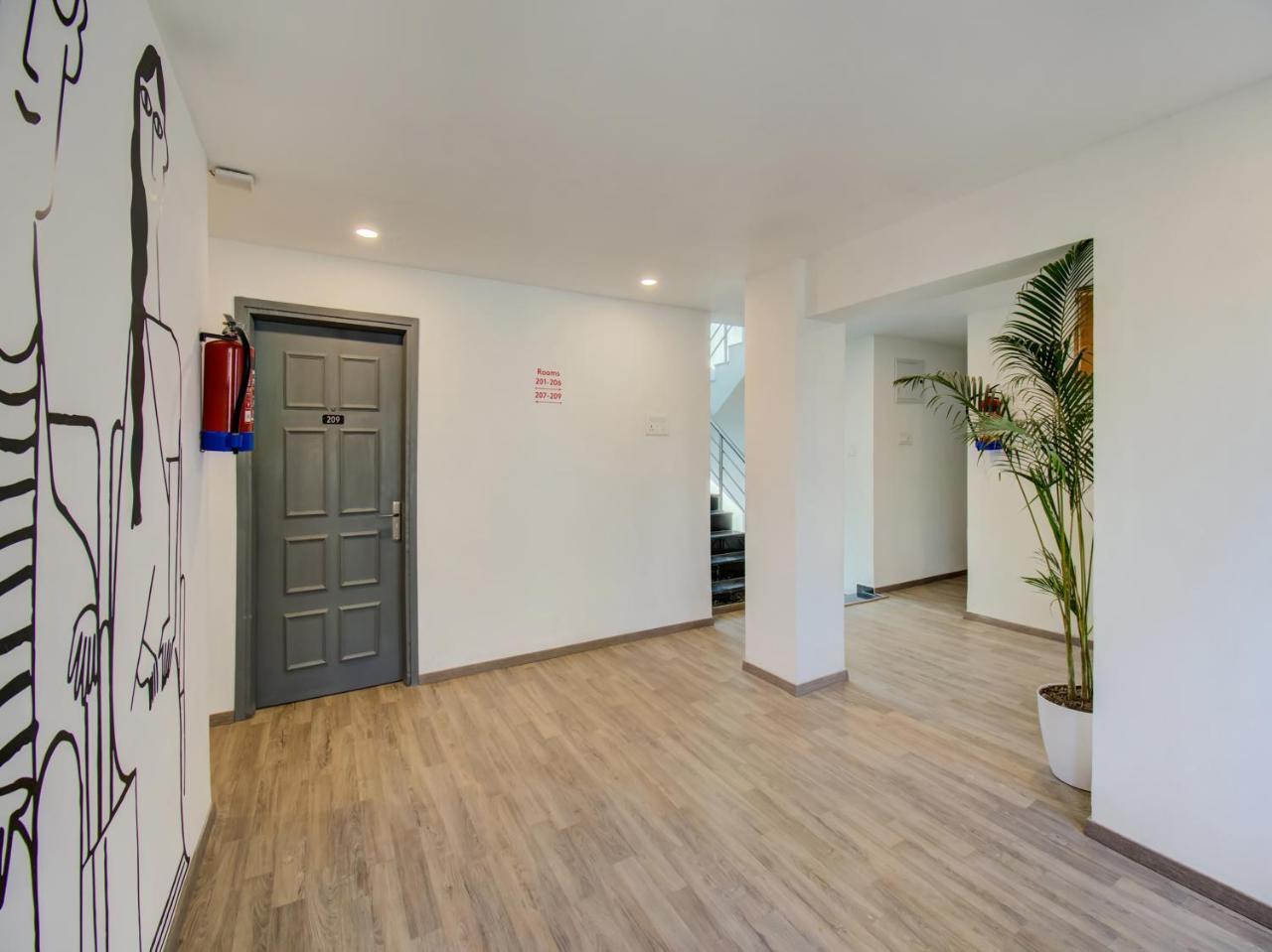 Oyo Townhouse 66 Station Ca Road
