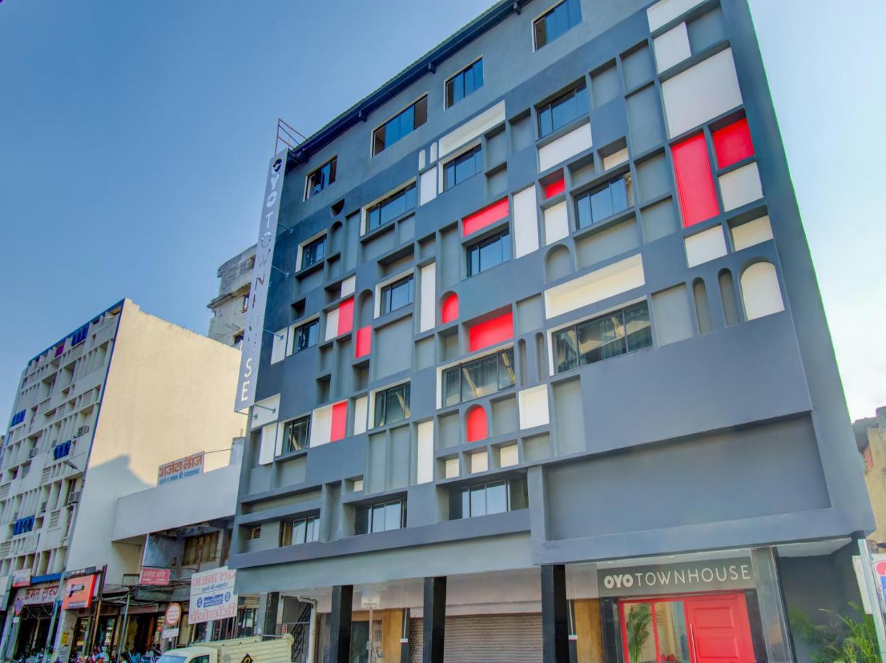 Hotel Oyo Townhouse 66 Station Ca Road 3*