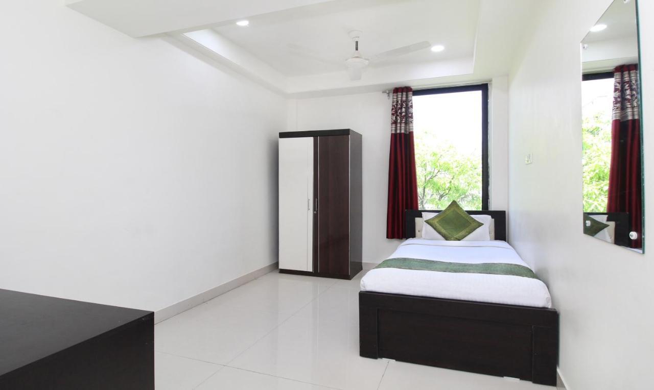 Treebo Trip Drona 3* Nagpur