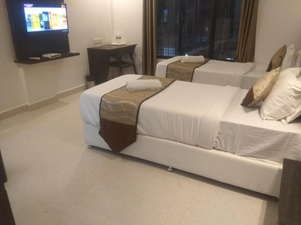 Jk 140 Coral Hotel Nagpur