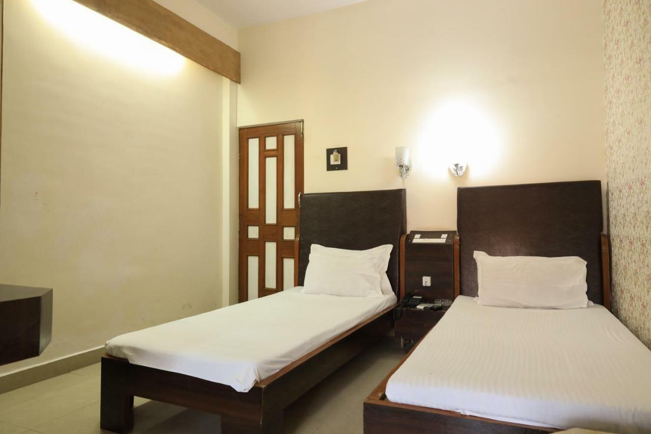 Spot On 39820 Shree Vaibhav Saver Hotel Nagpur