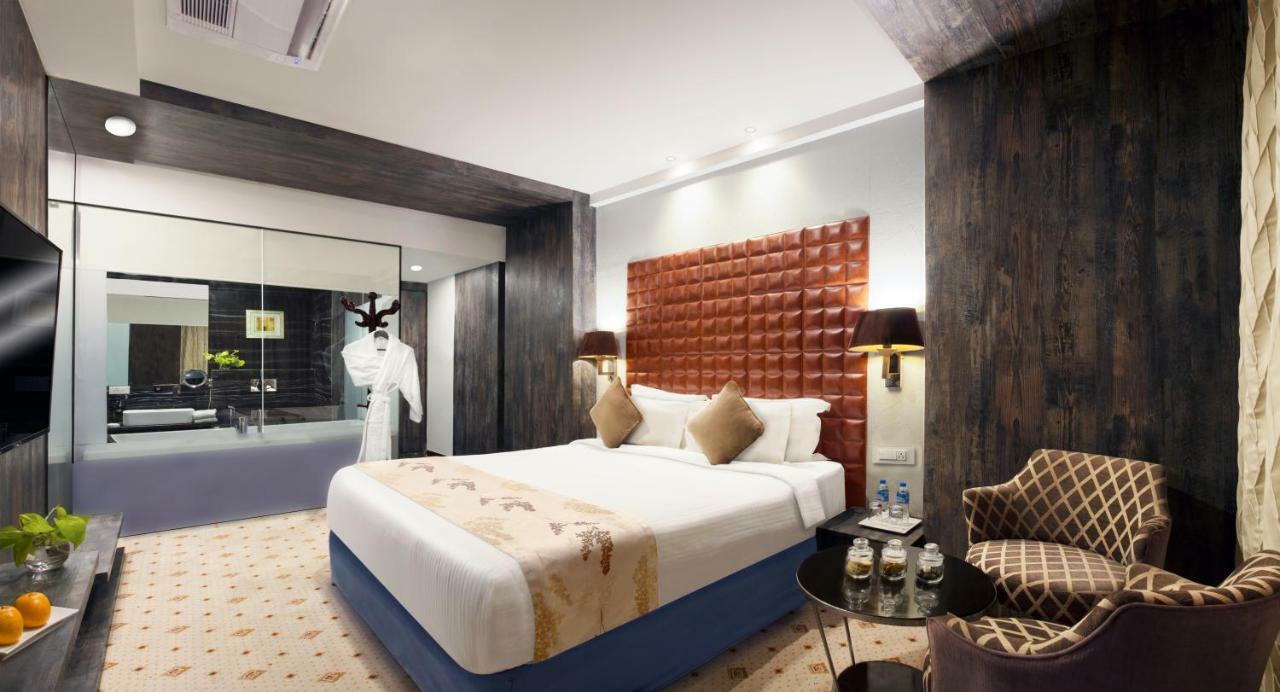 Hotel Regenta & Convention Centre 4*