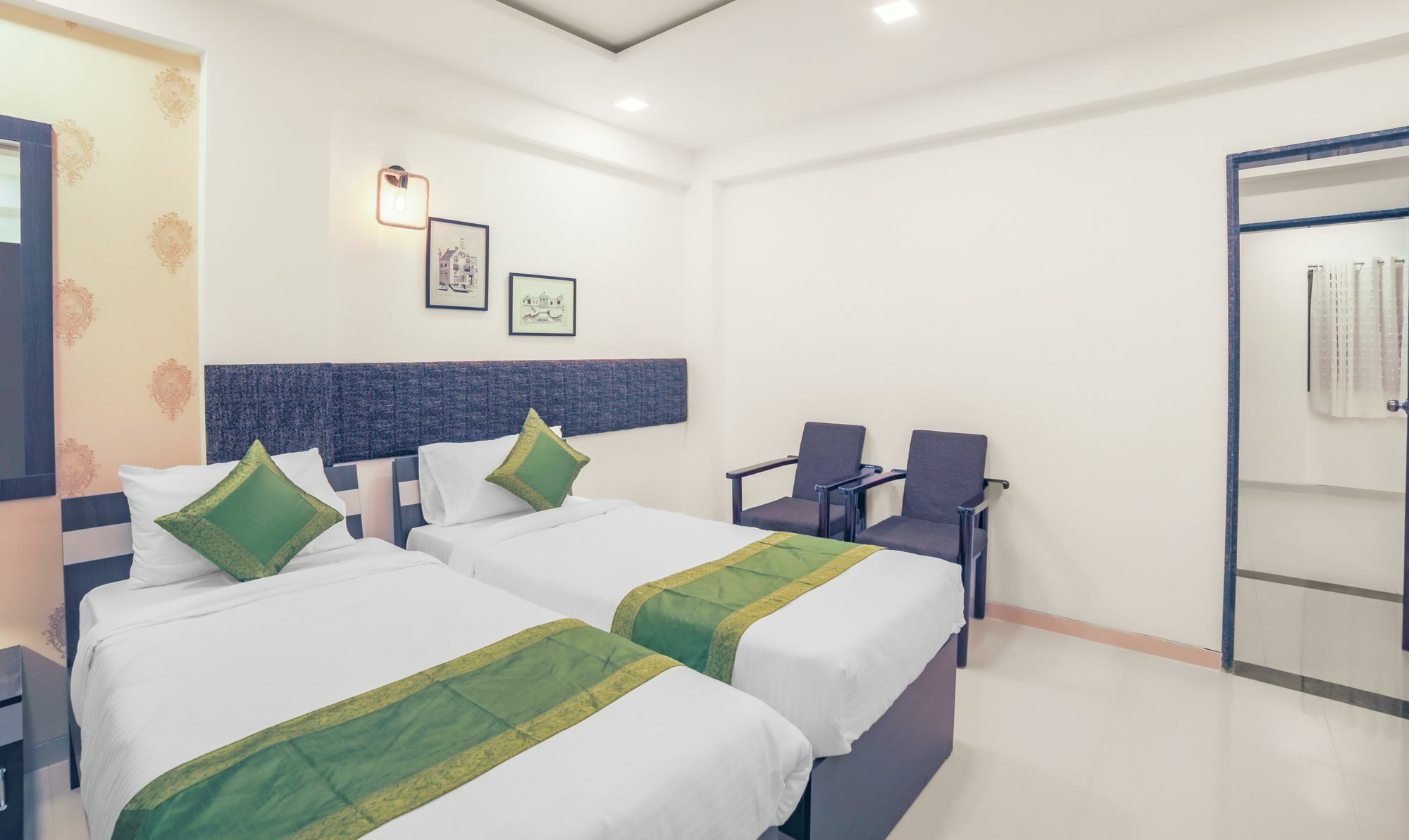 Treebo Chalets, Airport 3*