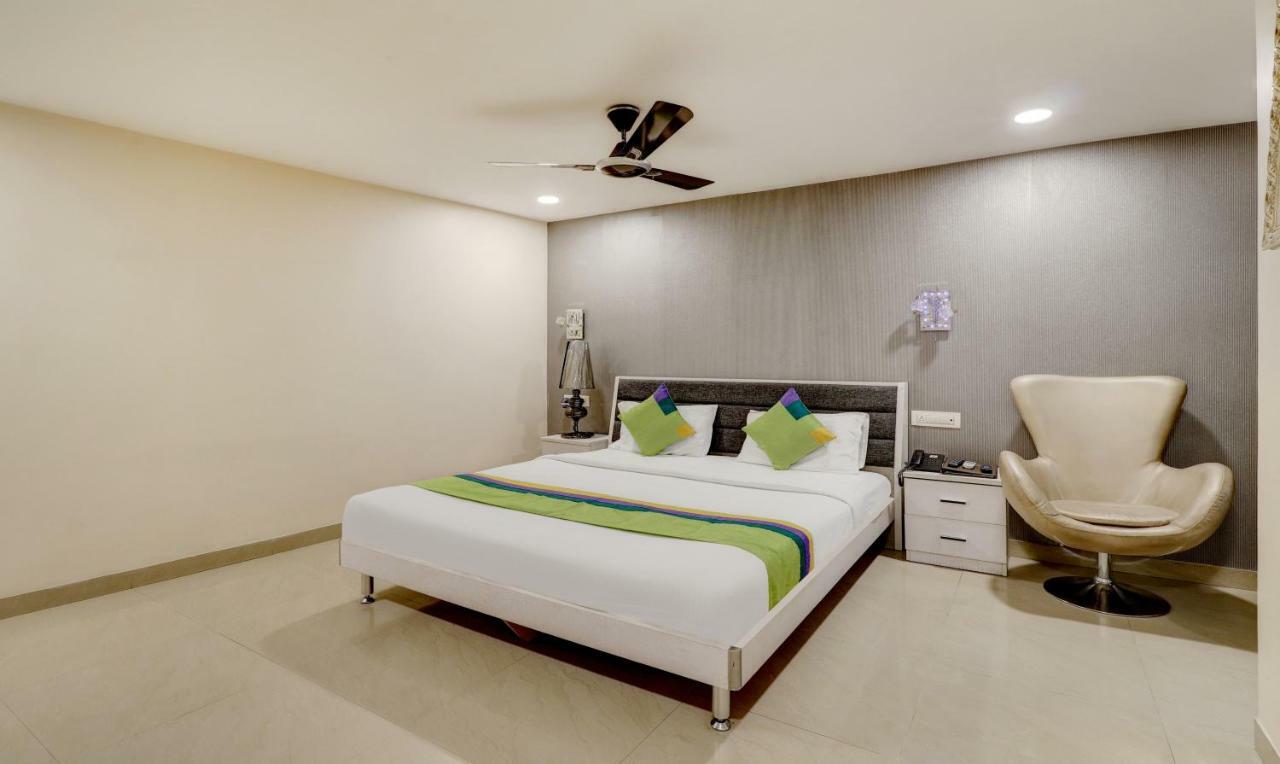 Treebo Trend Orient Grand Hotel 3*