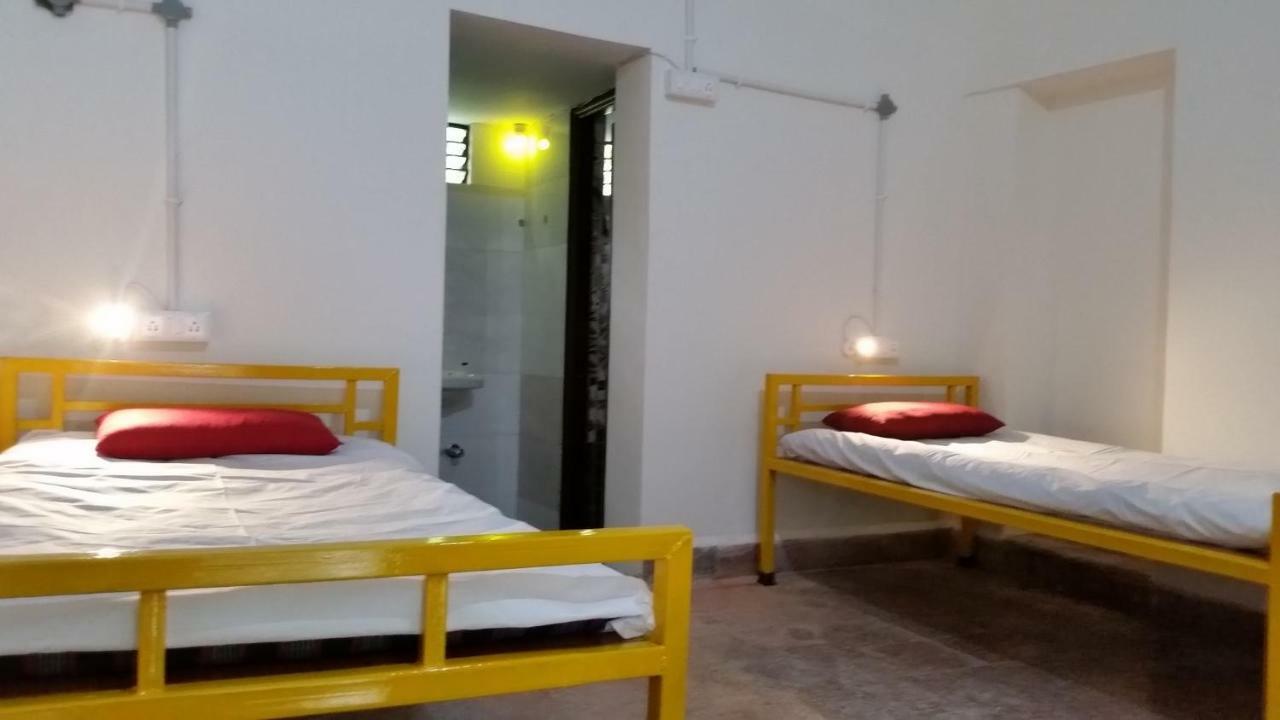 Beds & Boys * Nagpur