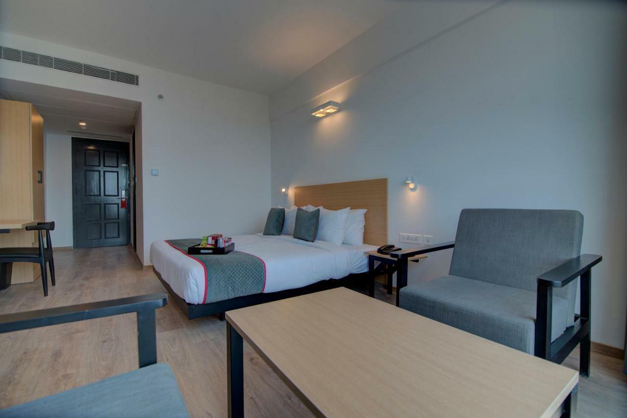 Oyo Townhouse 146 Vijay Talkies Hotel