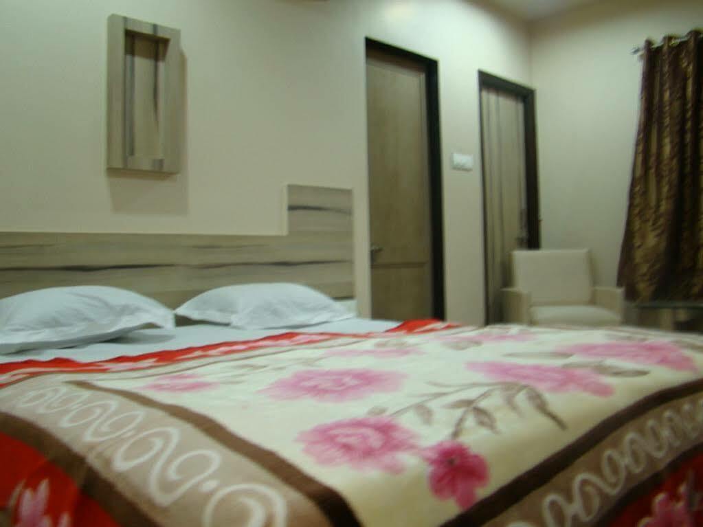 Hotel Treebo Trend Shree Gayatri Annex Nagpur