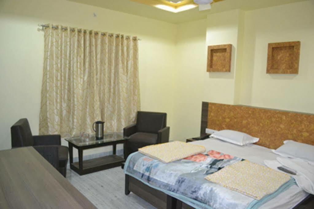 Treebo Trend Shree Gayatri Annex Hotel Nagpur