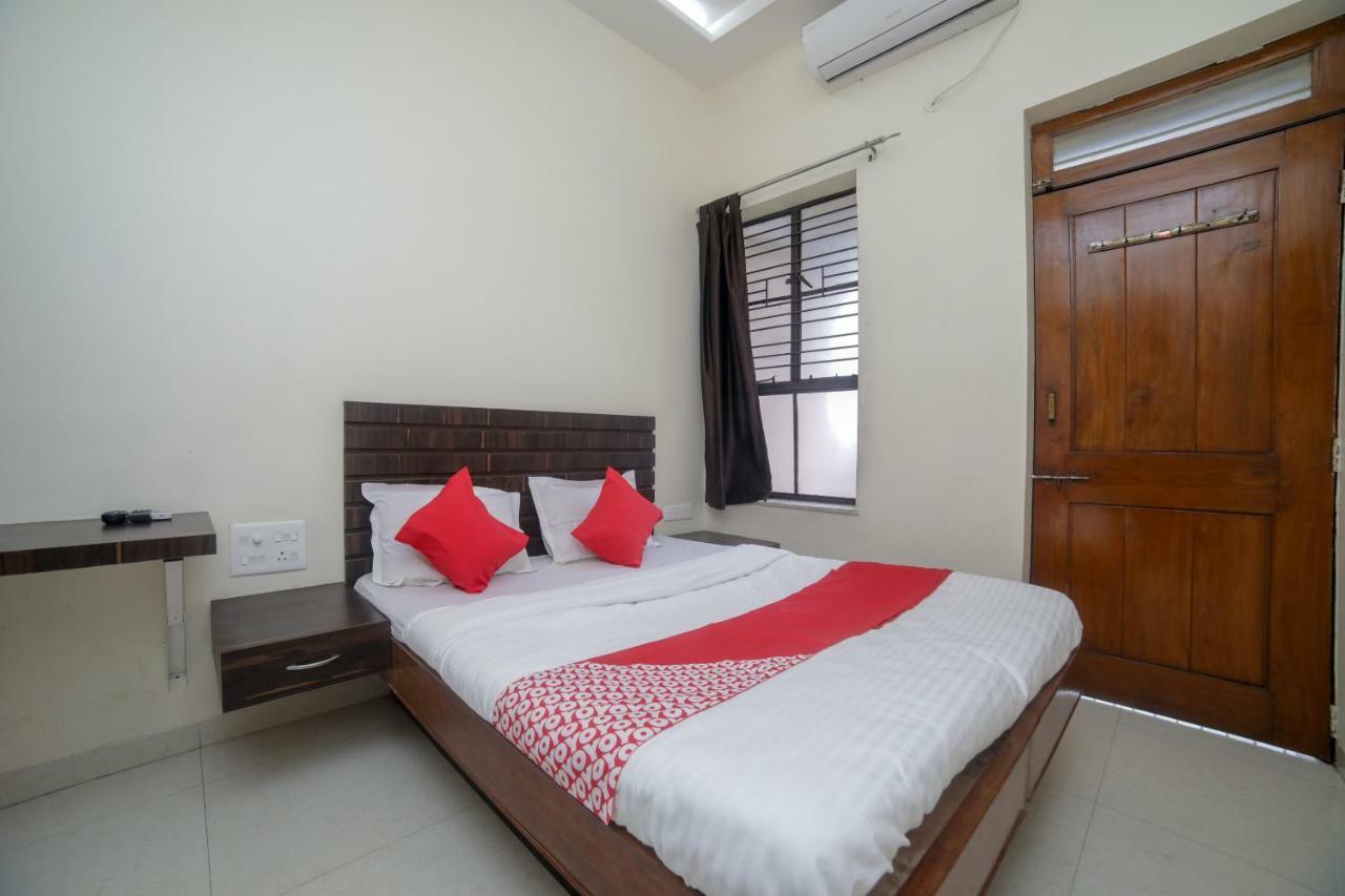 Hotel Oyo 46697 Gopi