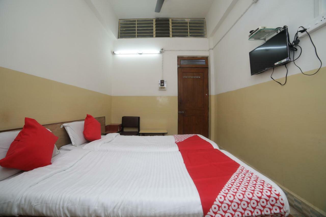 Hotel Oyo 46697 Gopi Nagpur