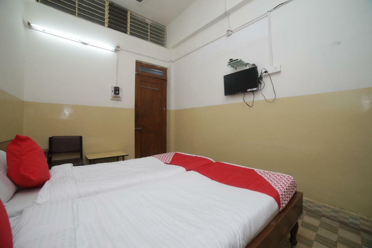 Oyo 46697 Gopi 3* Nagpur