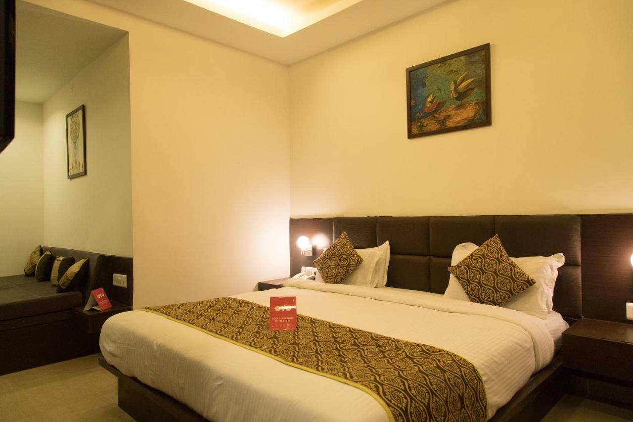 Oyo Townhouse 344 Gitanjali Chowk Hotel