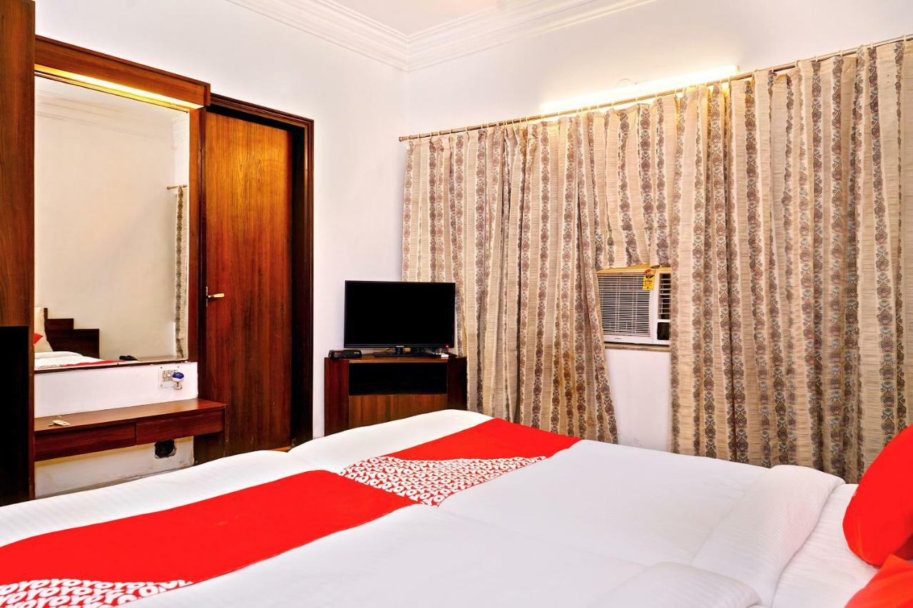 Oyo Flagship 14469 Darshan Tower Gitanjali 3* Nagpur