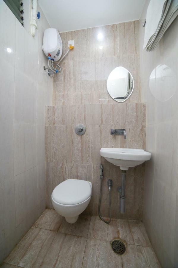 Oyo 46697 Gopi Hotel