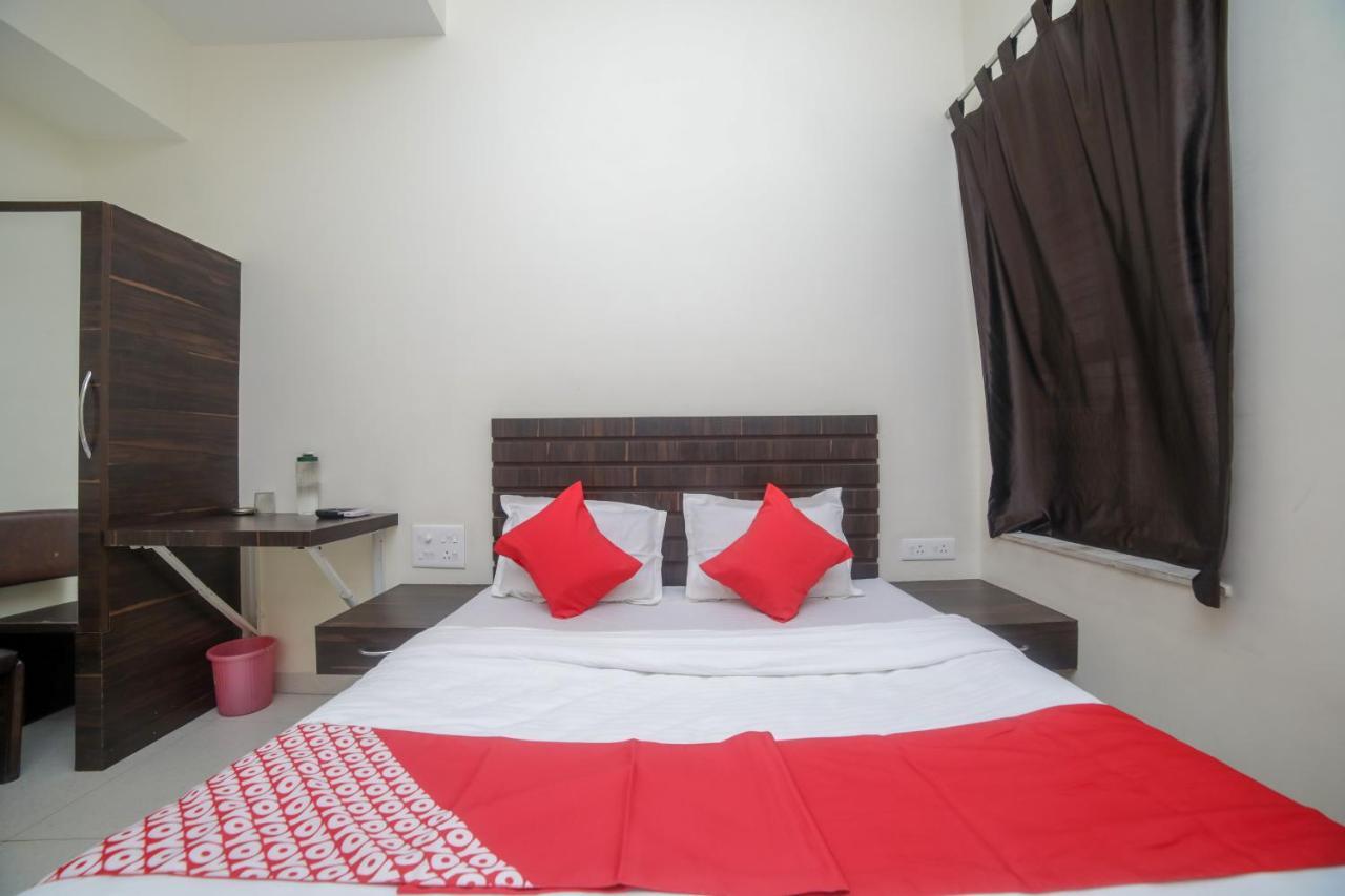 Oyo 46697 Gopi Hotel 3*