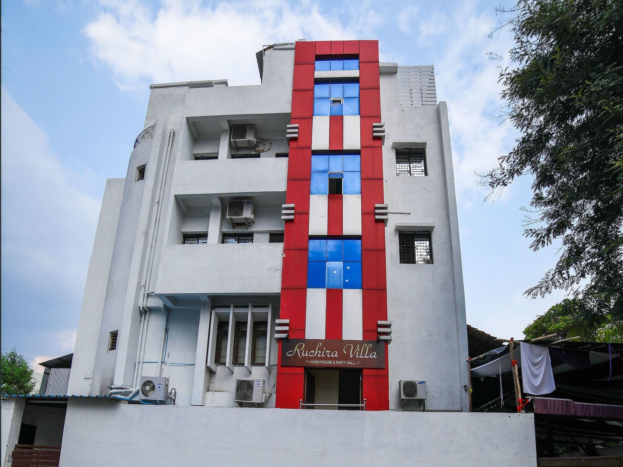 Hotel Oyo 15605 Ruchira Nagpur