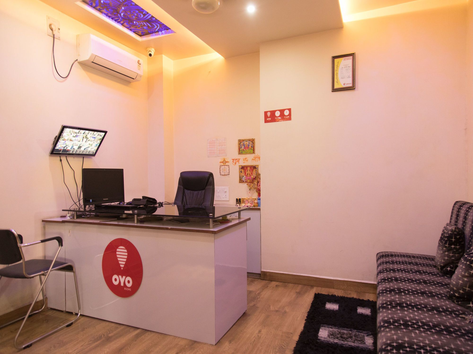 Oyo 10365 Rr Nagpur