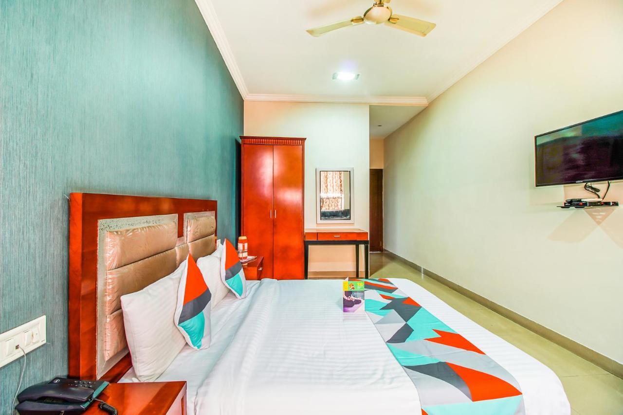 Fabexpress Orient Palace Hotel 3*