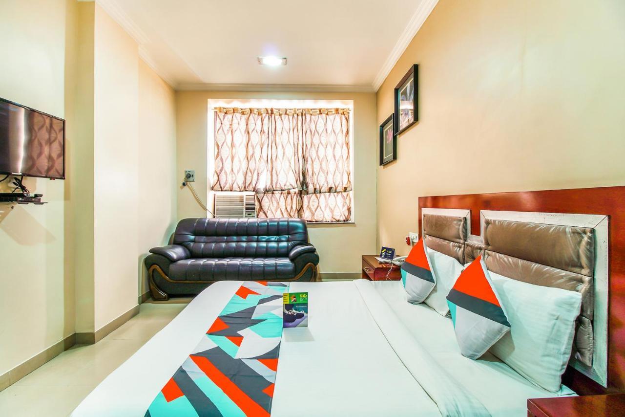 Fabexpress Orient Palace Hotel