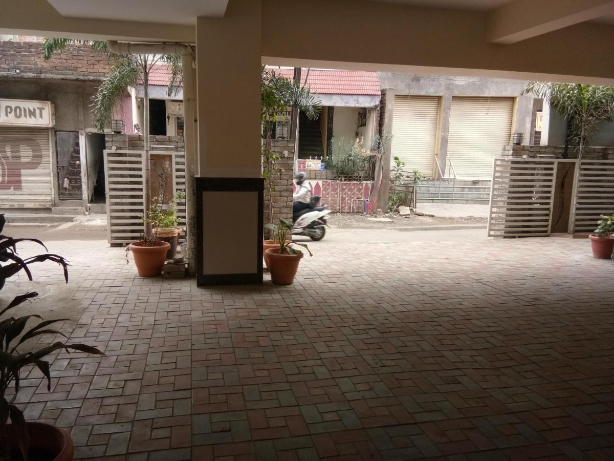 Jk 126 Parashar Legacy - Opp Railway Station Hotel Nagpur