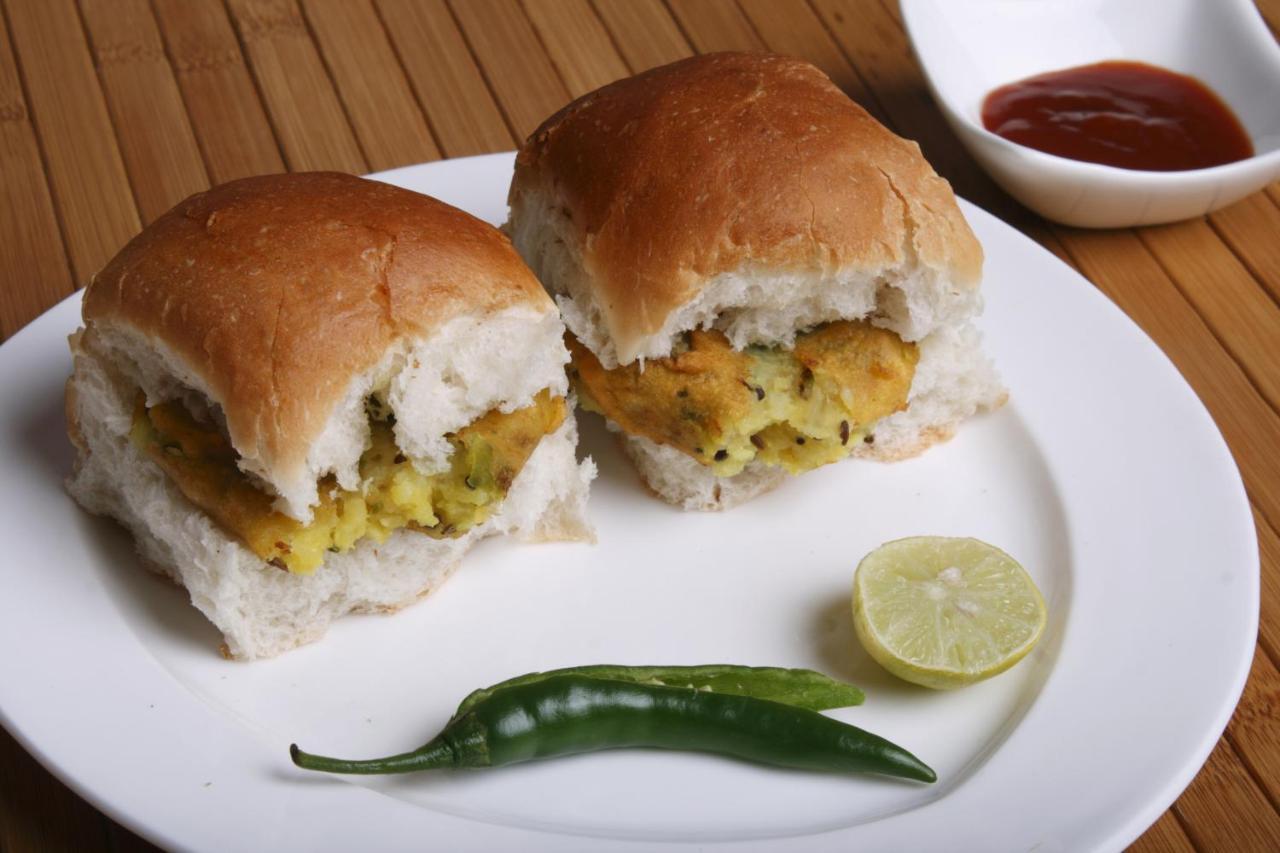 Oyo Townhouse 146 Vijay Talkies Hotel 3*