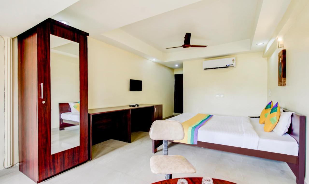 Itsy Aditya Hotel 3*