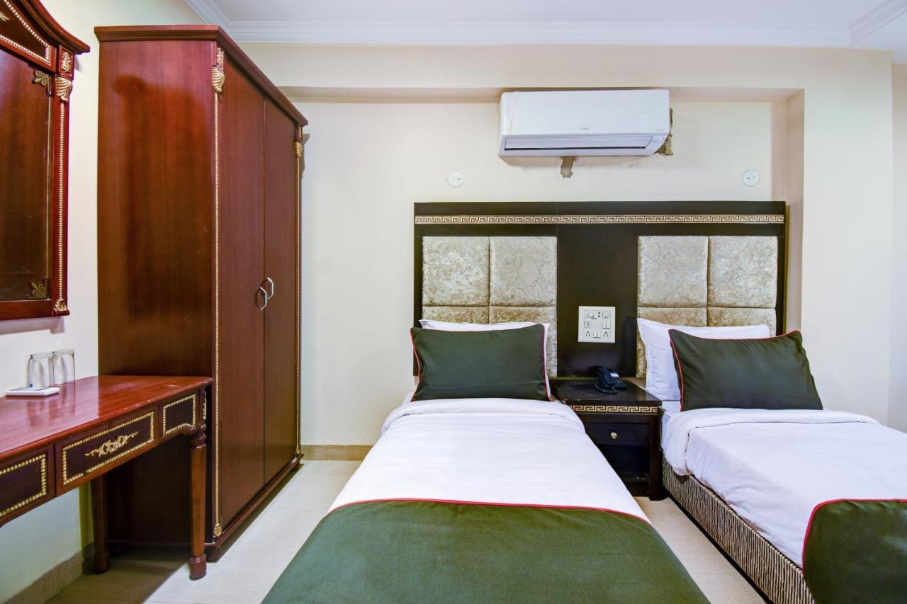 Collection O 50229 Orient Sadar Bazar Road Hotel 3*
