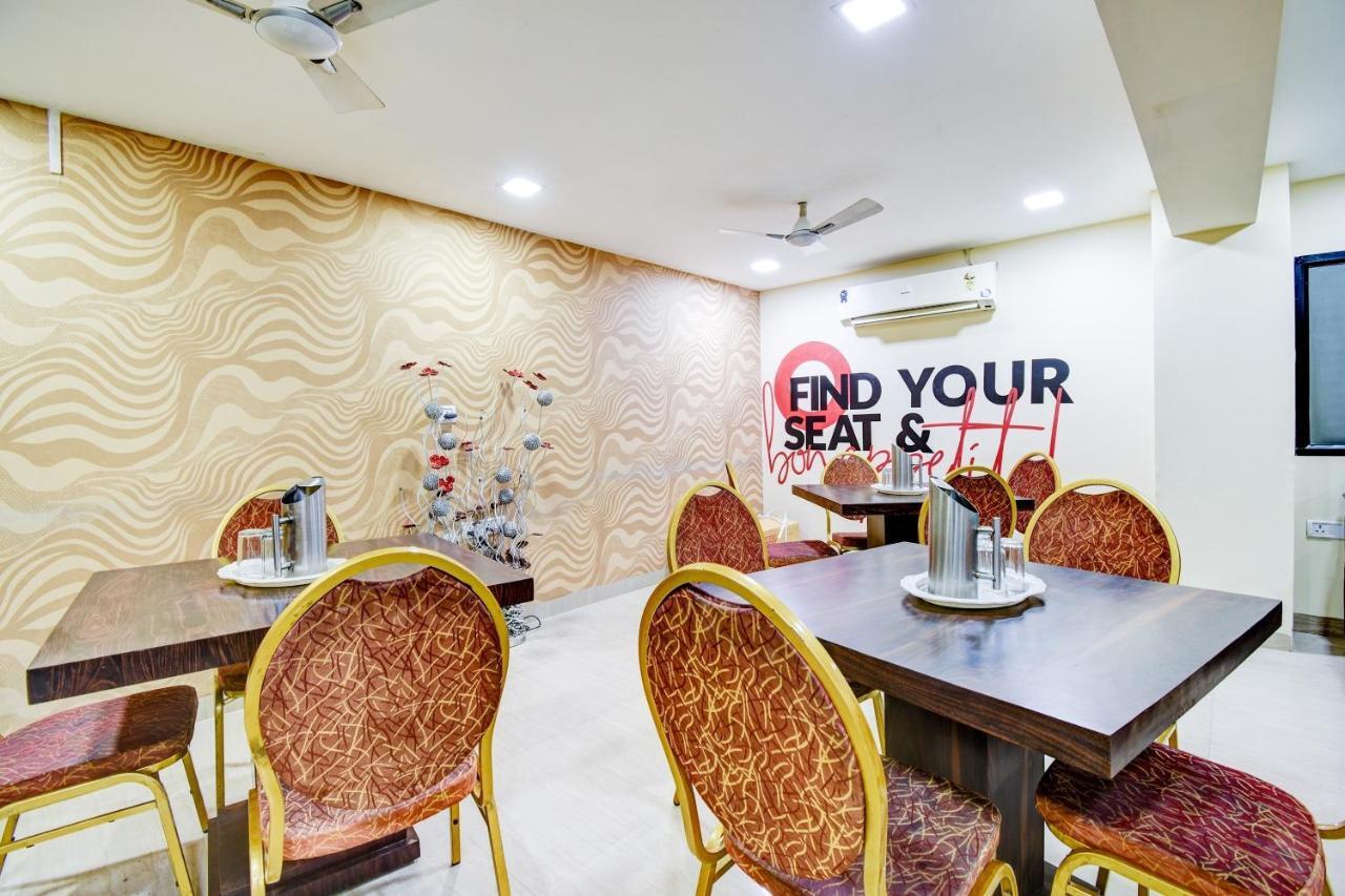 Collection O 50229 Orient Sadar Bazar Road Hotel