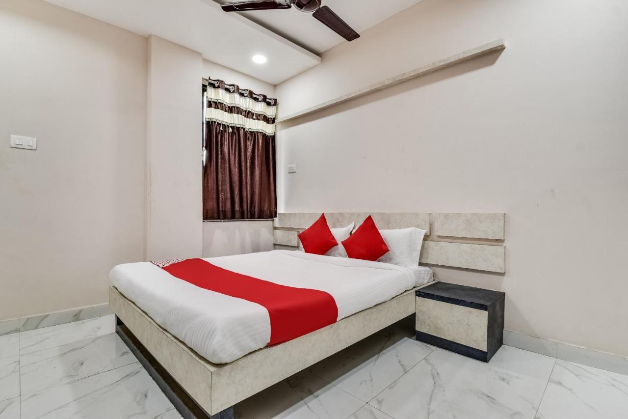 Oyo 69873 Fld Hotel Nagpur
