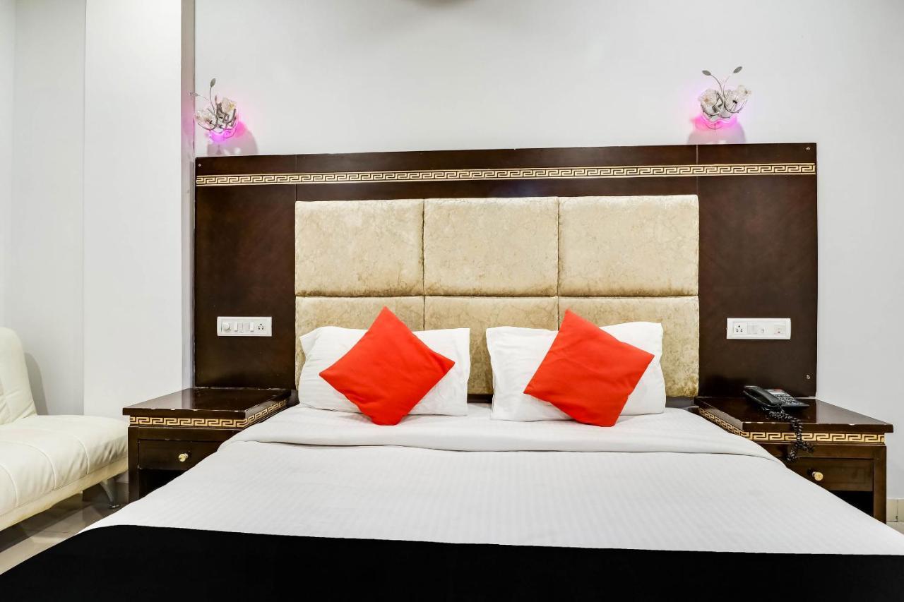Oyo 1106 Orient Star 3* Nagpur