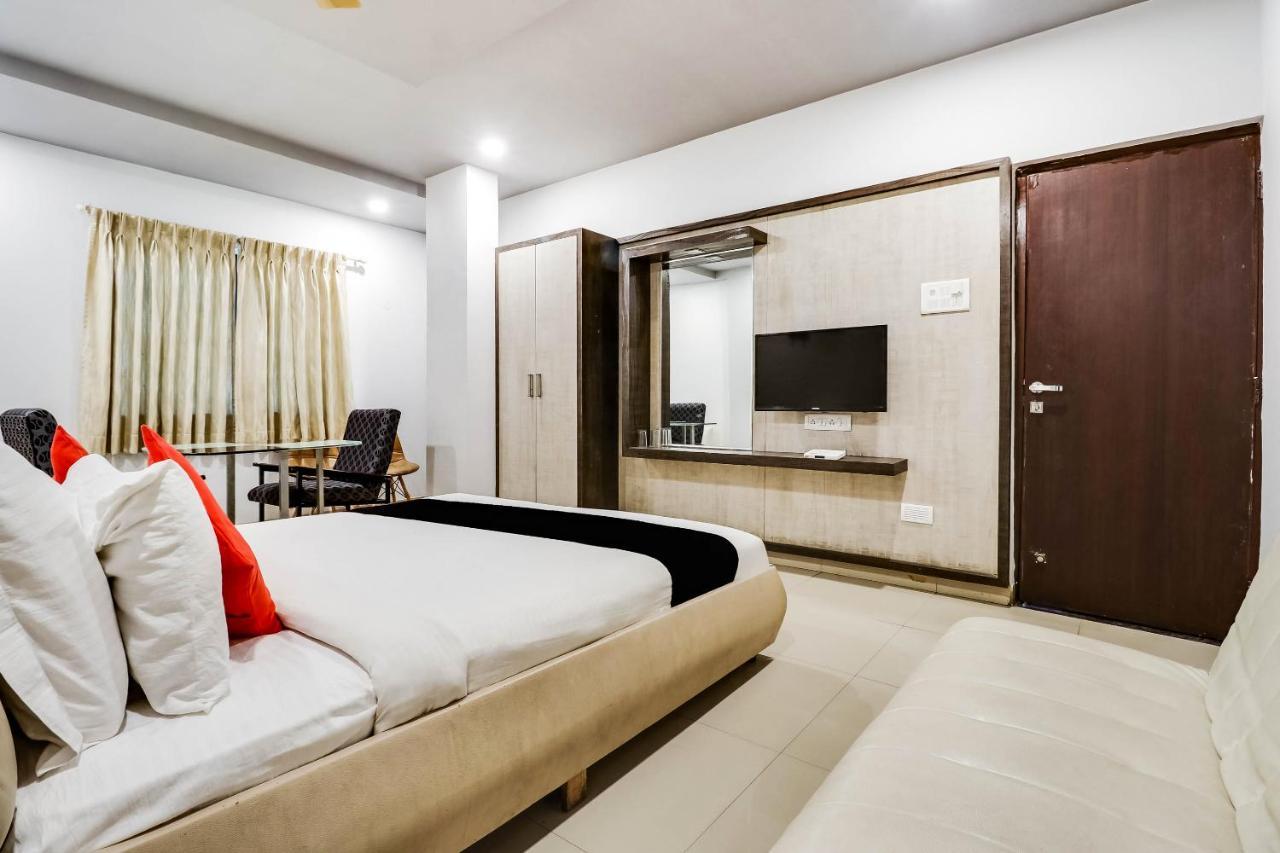 Oyo 1106 Orient Star Nagpur