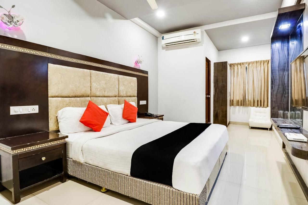 Oyo 1106 Orient Star Hotel