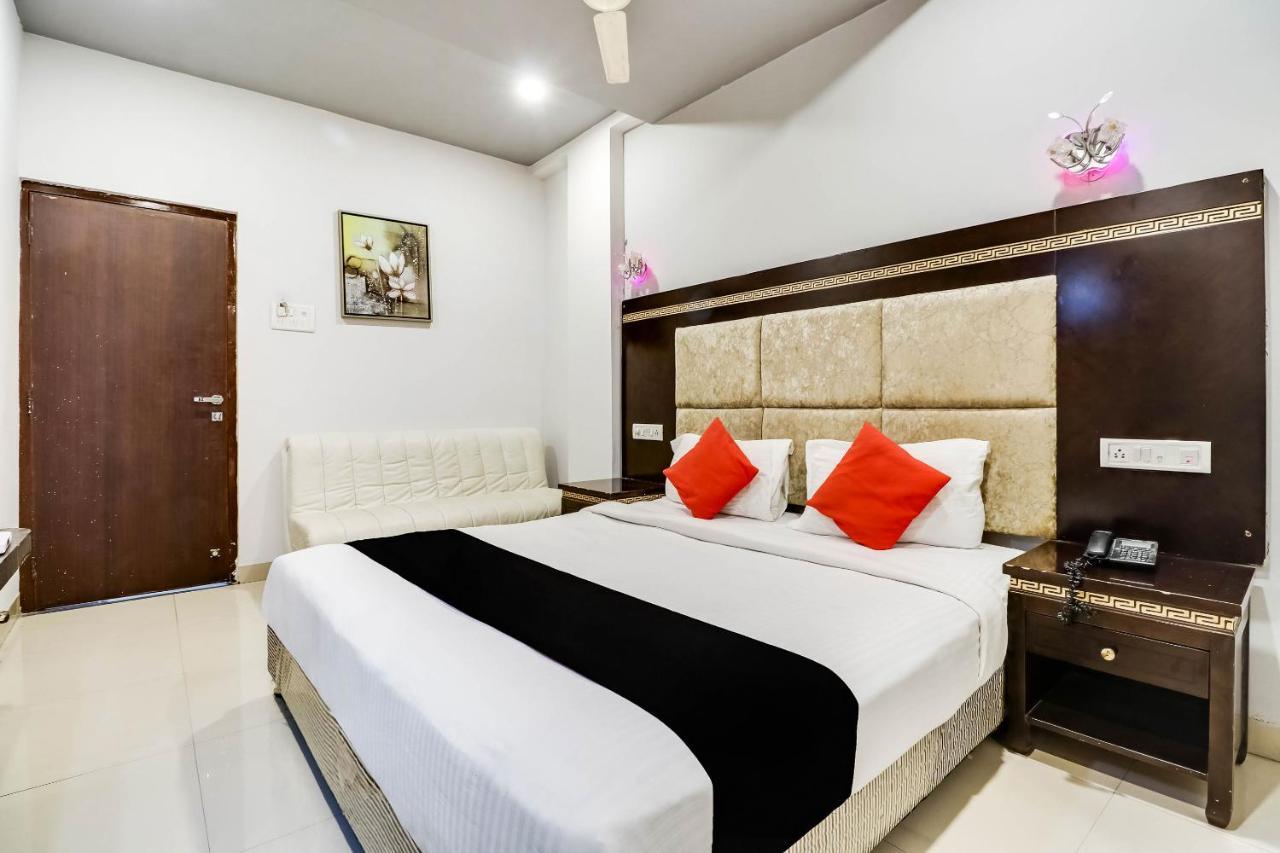 Oyo 1106 Orient Star Hotel 3*