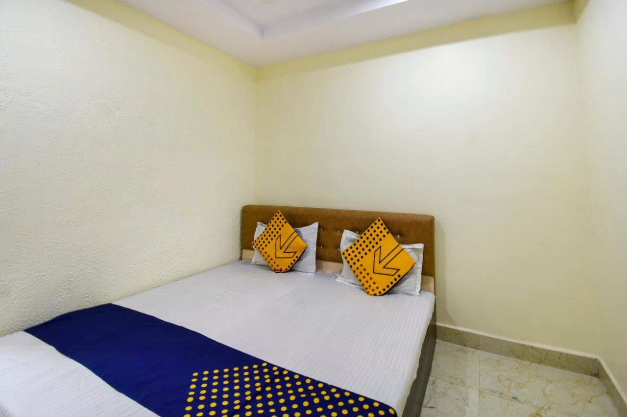 Hotel Spot On 61132 Shree Laxmi 3*
