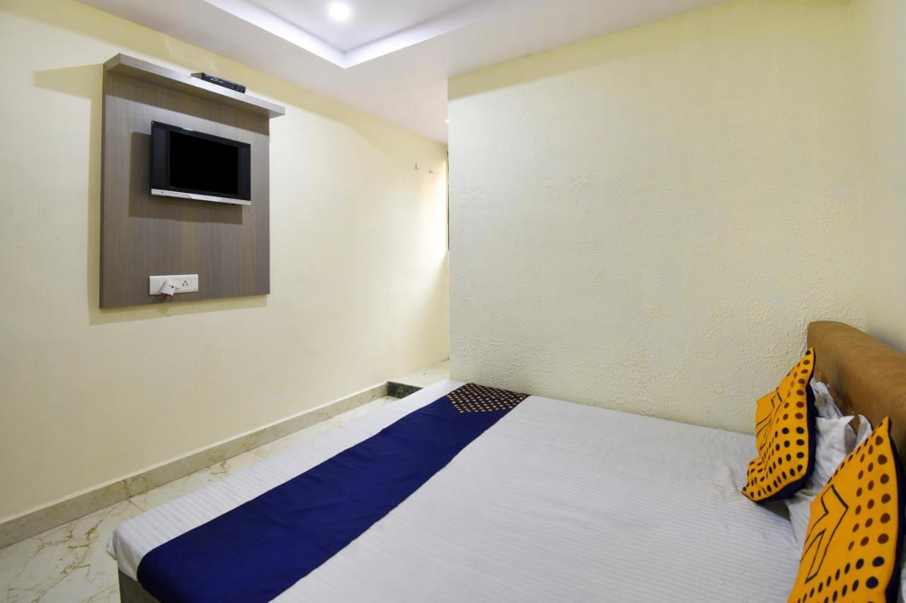 Hotel Spot On 61132 Shree Laxmi Nagpur