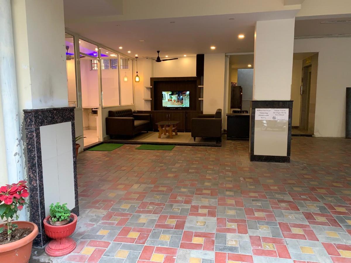 Jk 126 Parashar Legacy - Opp Railway Station Hotel 2*